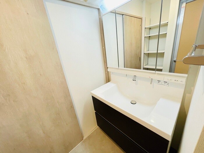 物件内観写真18　(洗面)