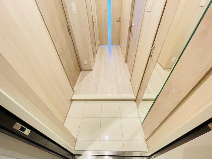 物件内観写真20　(玄関)