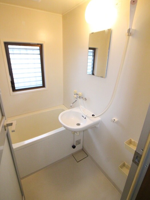 物件内観写真12　(バス／シャワールーム等)