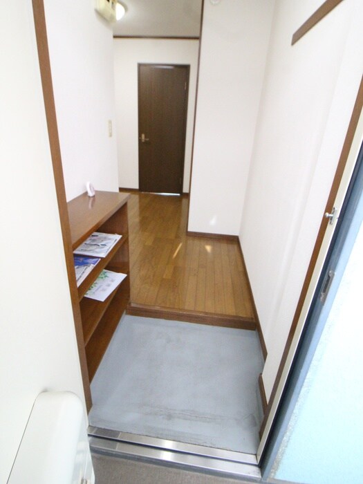 物件内観写真15　(玄関)