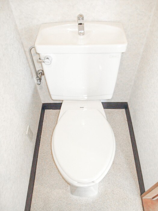 物件内観写真13　(トイレ)