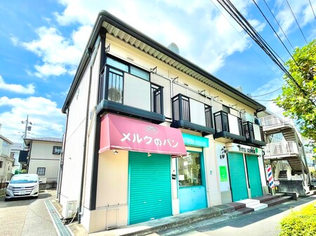シェイプスワ外観写真