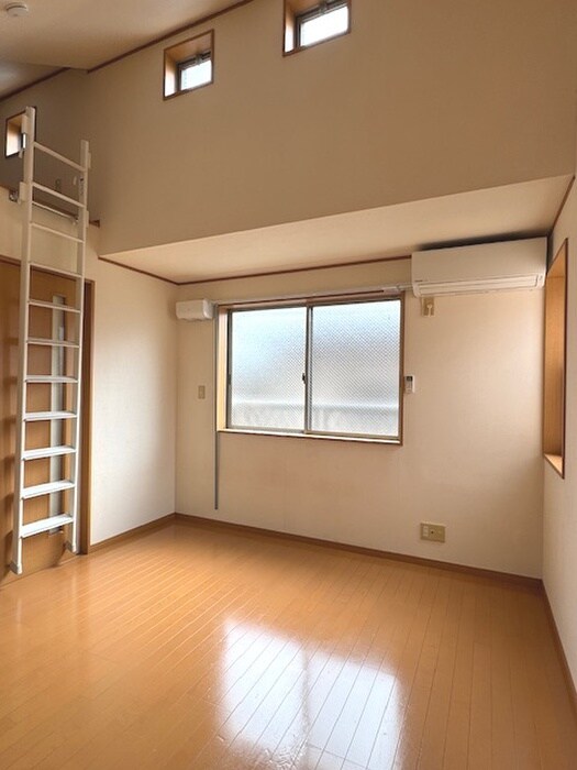 物件内観写真7　(居室)