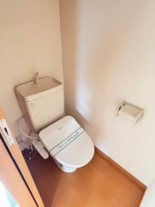 物件内観写真14　(トイレ)