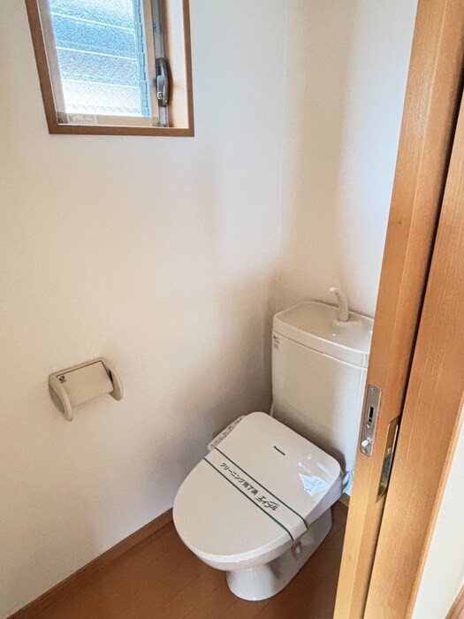 物件内観写真14　(トイレ)