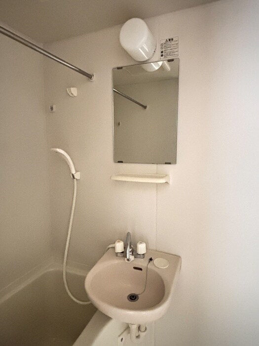 物件内観写真16　(洗面)