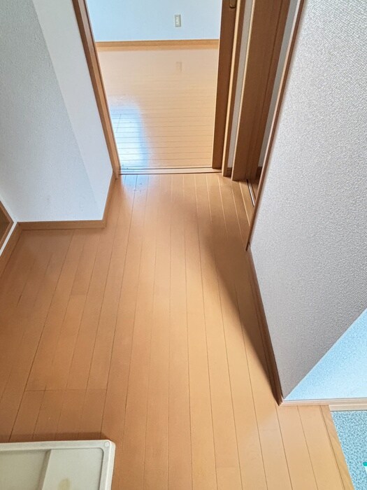 物件内観写真18　(廊下)
