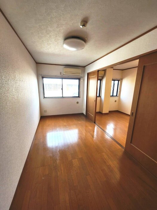 物件内観写真9　(居室)