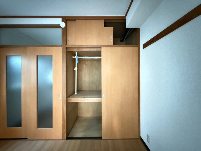 物件内観写真12　(収納)