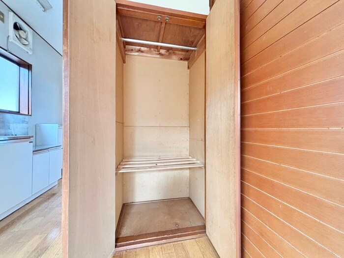 物件内観写真12　(収納)