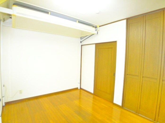 物件内観写真18　(居室)