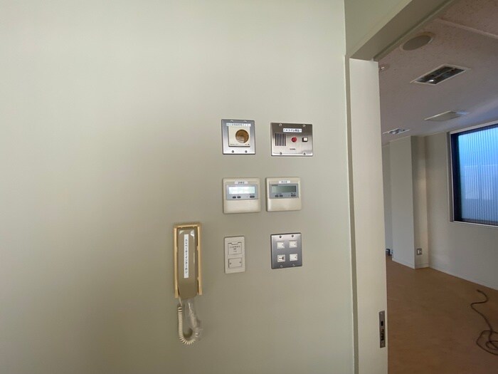 物件内観写真16　(室内からの展望)