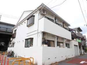 シェ・モワ烏山外観写真