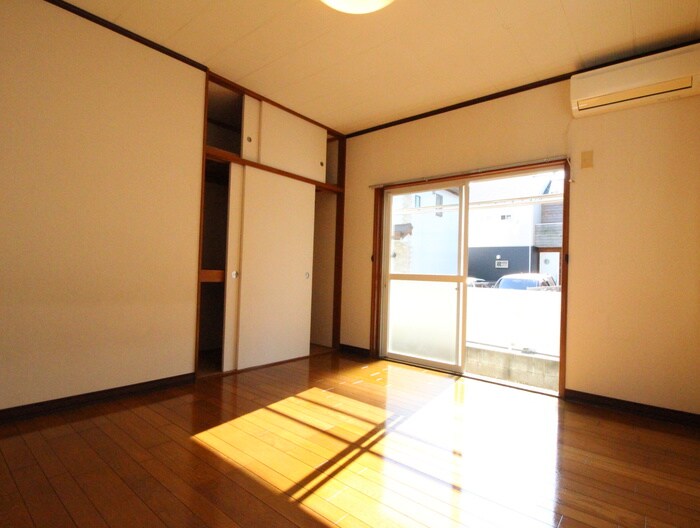 物件内観写真8　(居室)