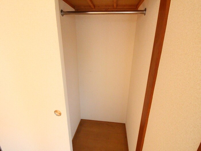 物件内観写真18　(収納)