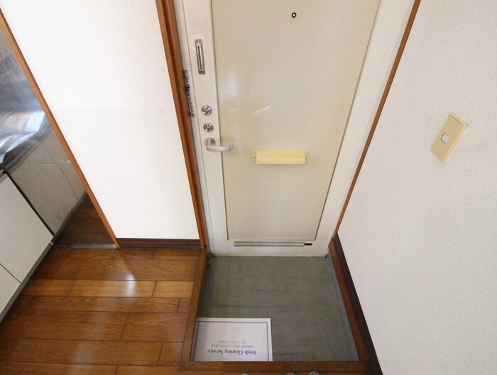 物件内観写真19　(玄関)