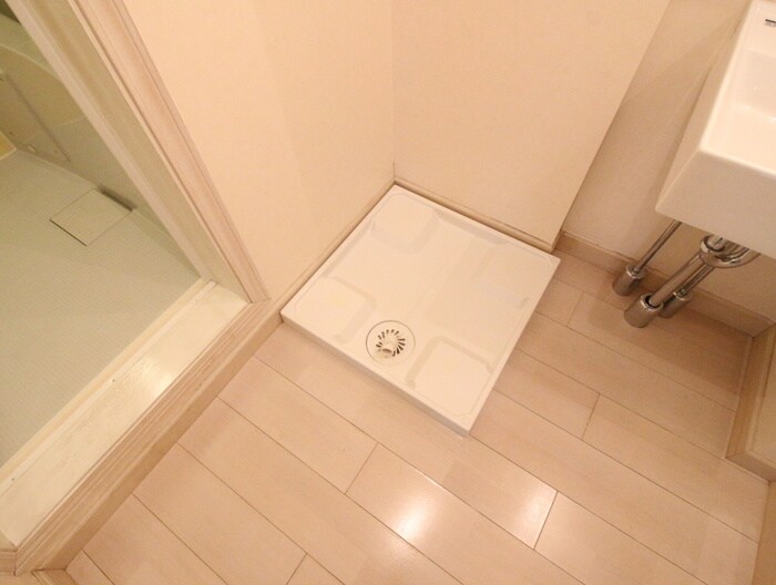 物件内観写真14　(洗濯機置場)