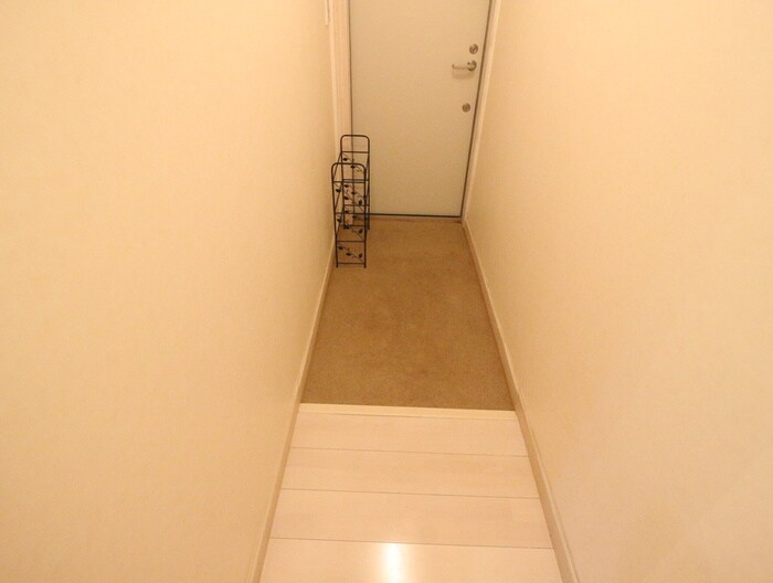 物件内観写真21　(玄関)