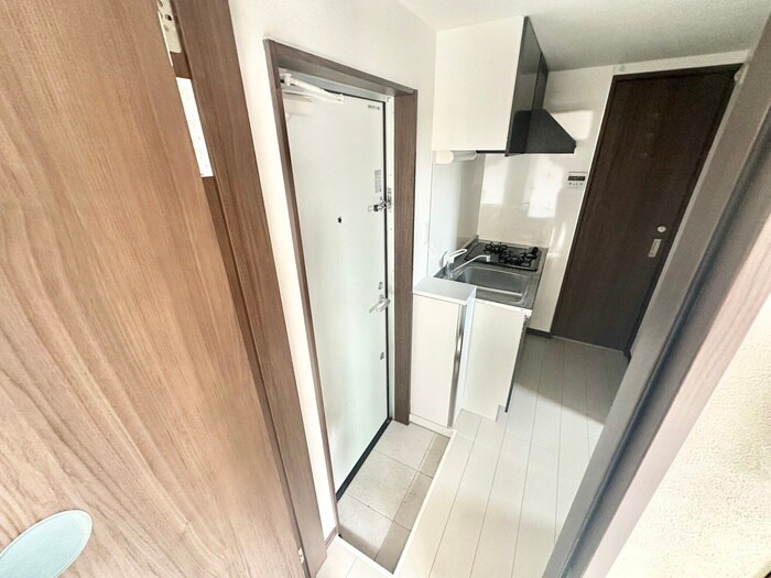 物件内観写真14　(玄関)