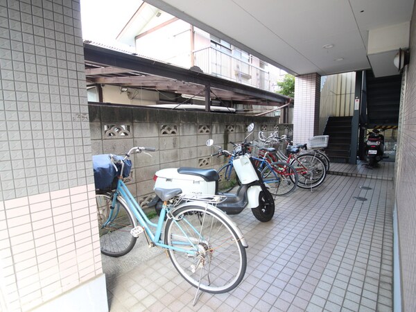 駐輪場