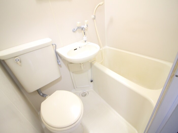 物件内観写真12　(バス／シャワールーム等)