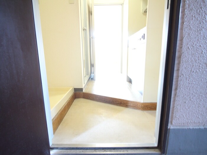 物件内観写真22　(玄関)