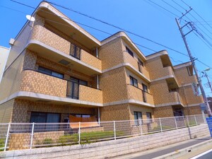 メゾン戸張外観写真