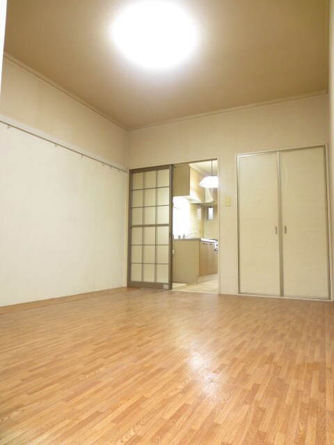 物件内観写真11　(居室)