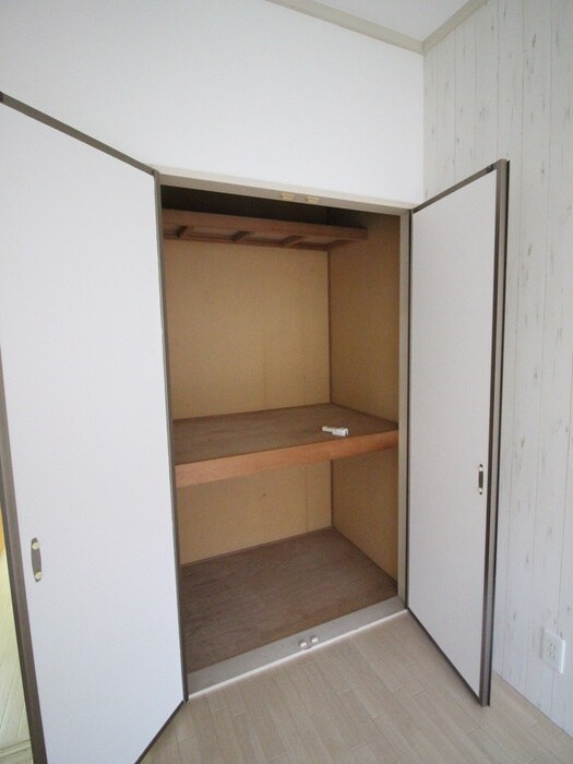 物件内観写真14　(収納)