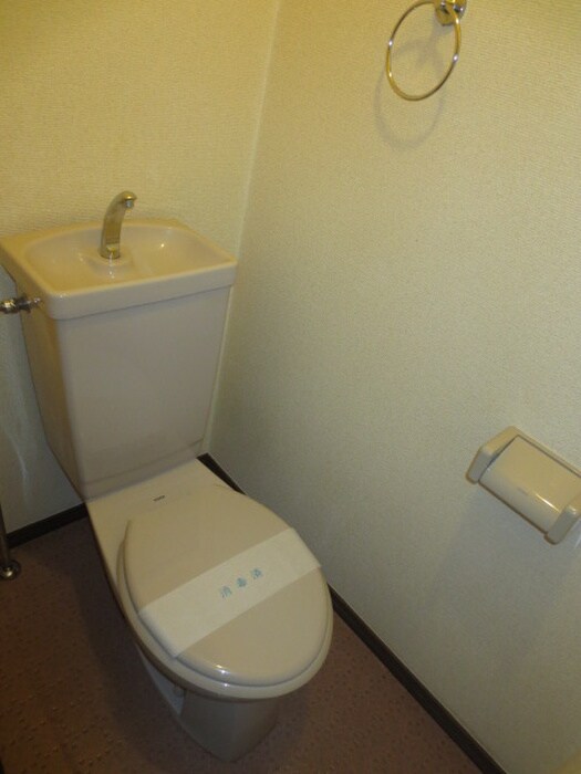 物件内観写真10　(トイレ)