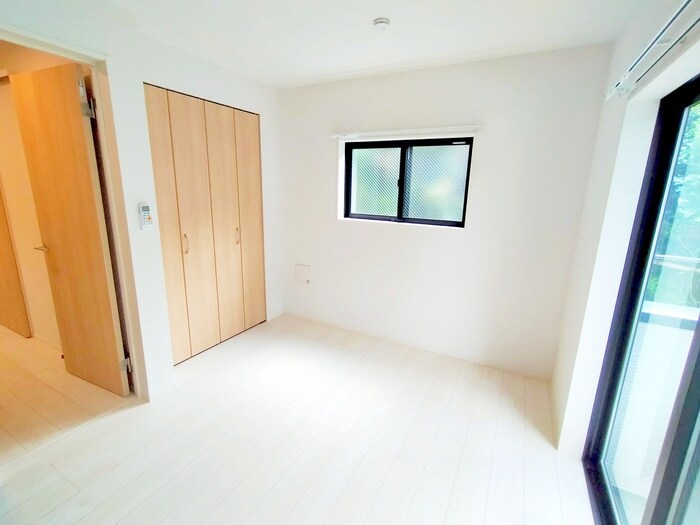 物件内観写真9　(居室)