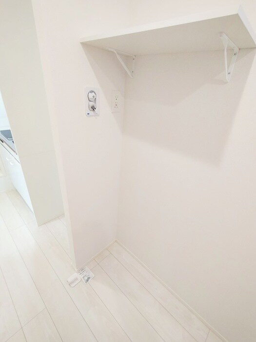 物件内観写真15　(洗濯機置場)