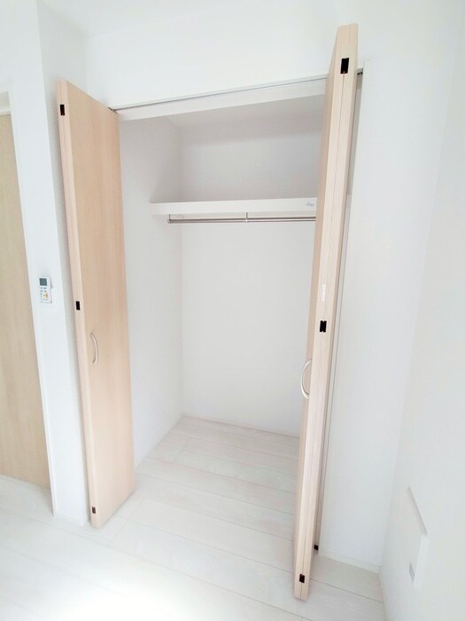 物件内観写真16　(収納)