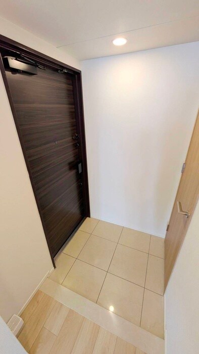 物件内観写真15　(玄関)