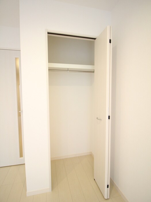 物件内観写真15　(収納)