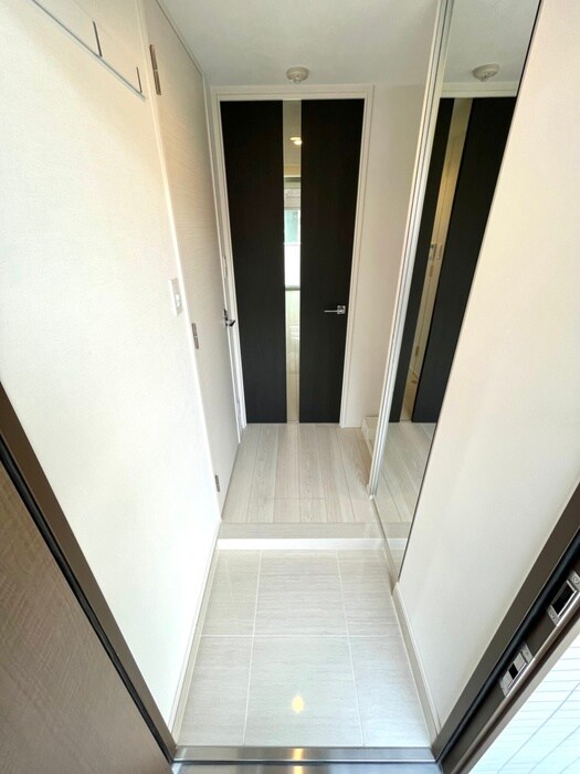 物件内観写真19　(玄関)