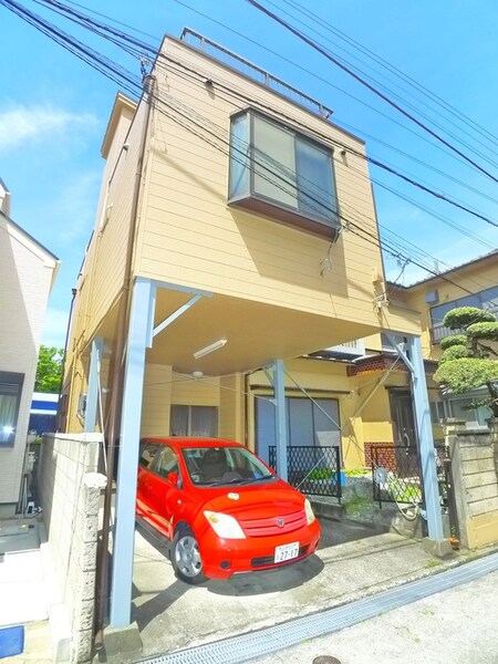山本貸家外観写真