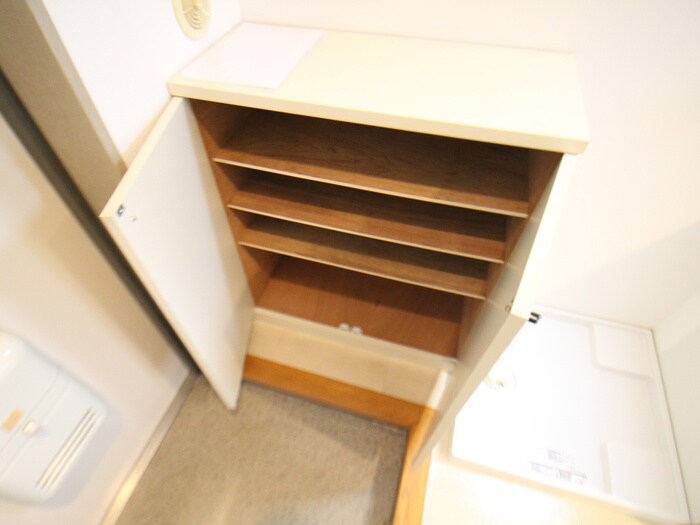 物件内観写真10　(靴箱)