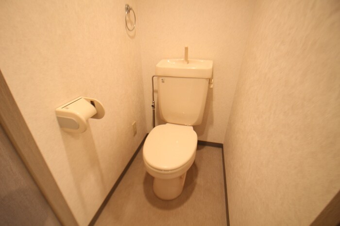 物件内観写真10　(トイレ)