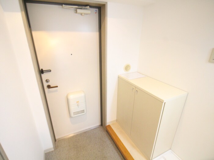 物件内観写真21　(玄関)
