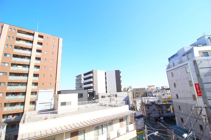 物件内観写真16　(室内からの展望)