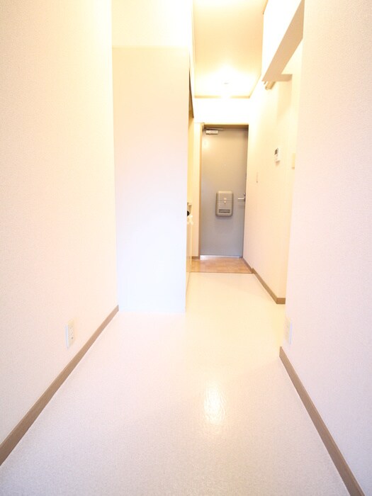 物件内観写真19　(廊下)
