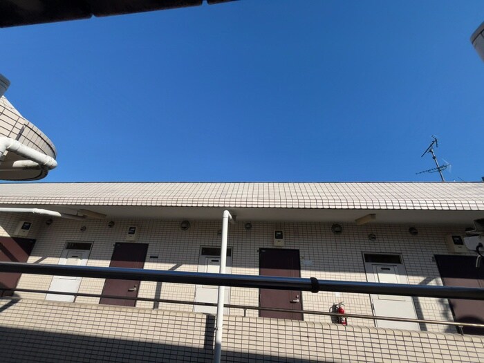 物件内観写真22　(室内からの展望)