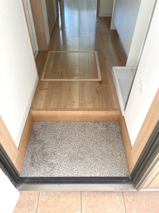 物件内観写真21　(玄関)