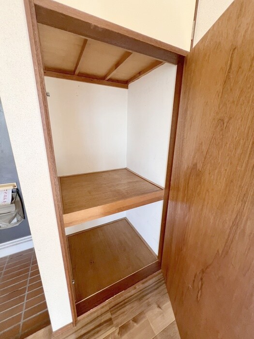 物件内観写真10　(収納)