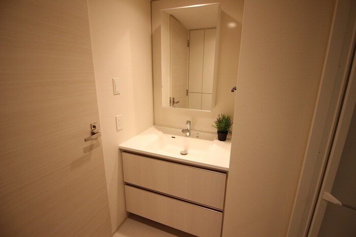 物件内観写真11　(洗面)