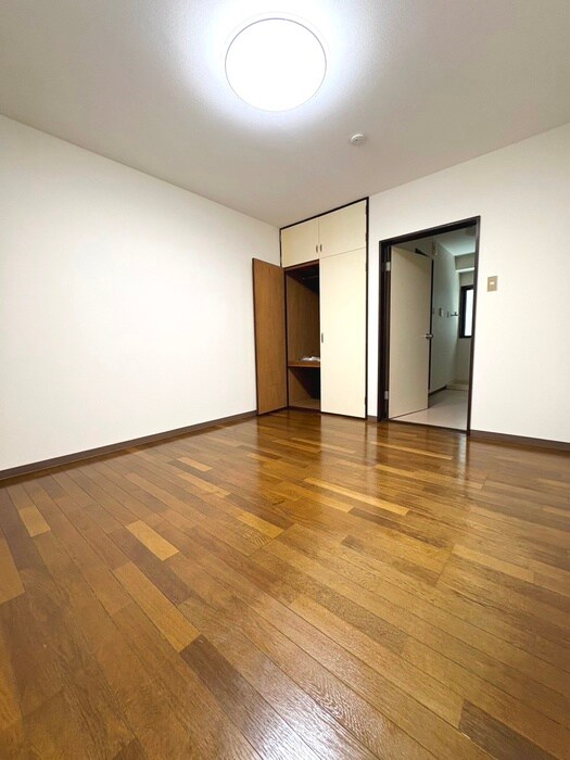 物件内観写真10　(居室)