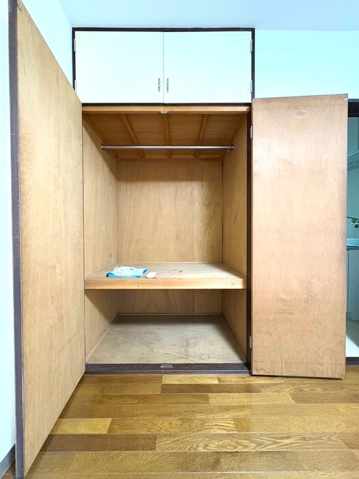 物件内観写真12　(収納)