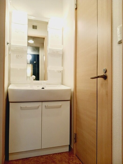 物件内観写真7　(洗面)