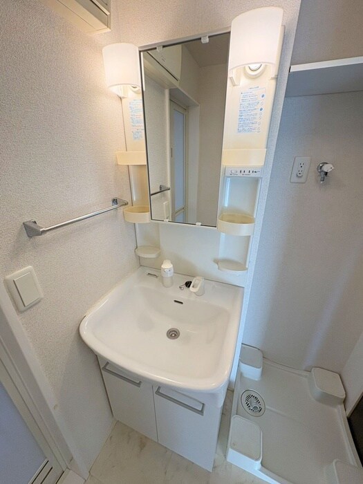 物件内観写真10　(洗面)